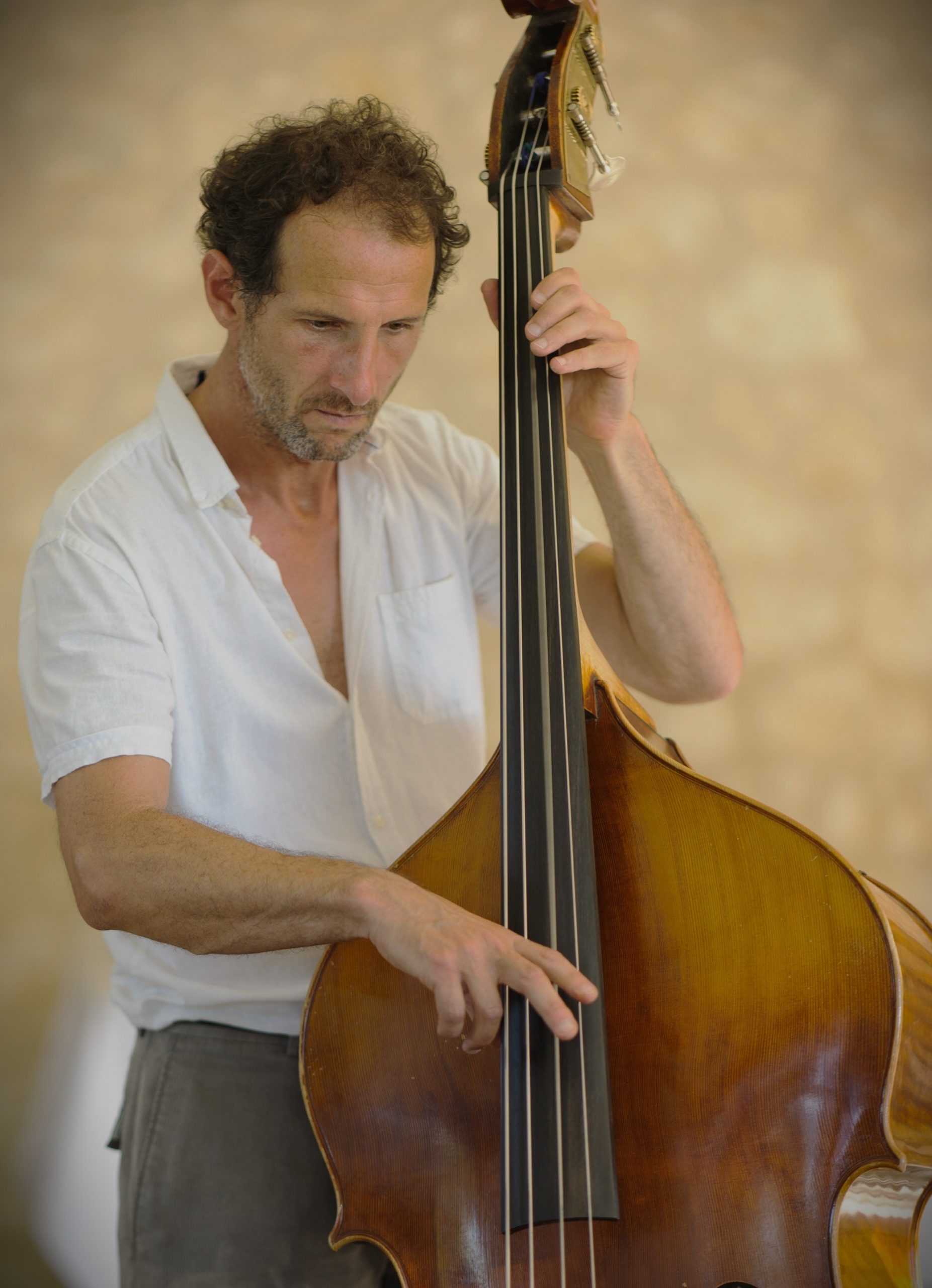 photo musicien Rodrigue Maurand contrebasse